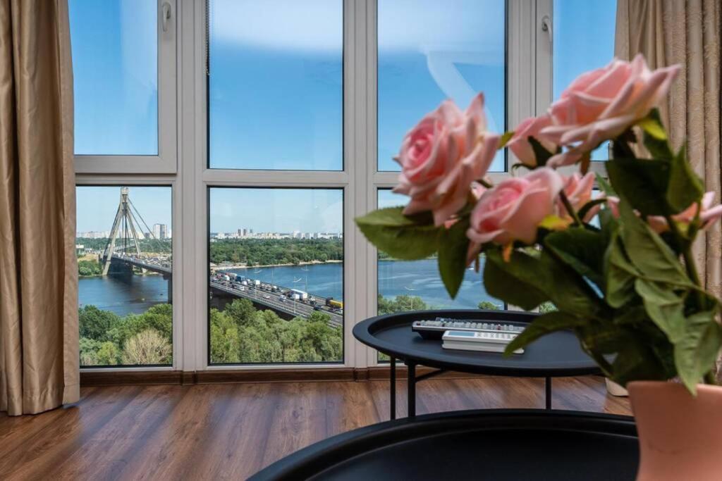 Apartments With Crazy Panoramic View Of The Dniepr Κίεβο Εξωτερικό φωτογραφία