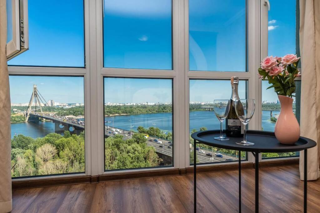 Apartments With Crazy Panoramic View Of The Dniepr Κίεβο Εξωτερικό φωτογραφία