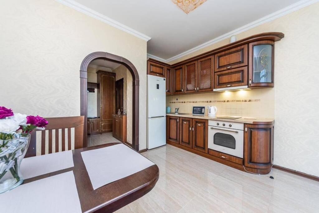Apartments With Crazy Panoramic View Of The Dniepr Κίεβο Εξωτερικό φωτογραφία