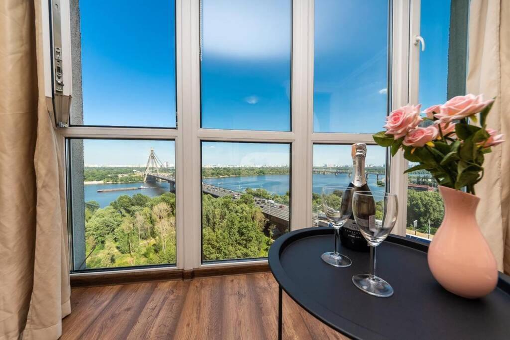 Apartments With Crazy Panoramic View Of The Dniepr Κίεβο Εξωτερικό φωτογραφία