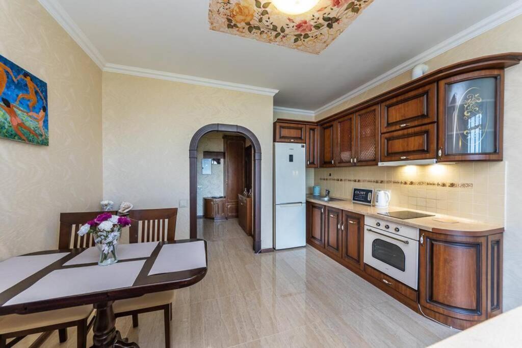Apartments With Crazy Panoramic View Of The Dniepr Κίεβο Εξωτερικό φωτογραφία